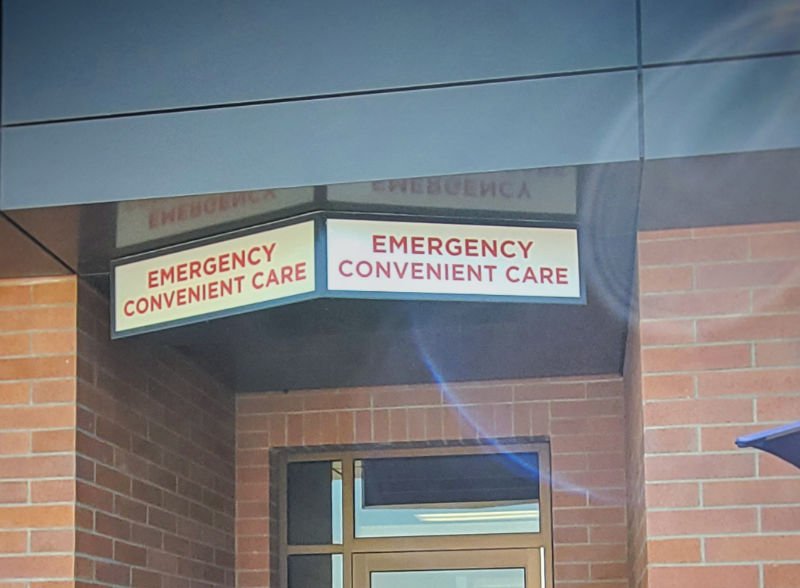 St. Luke Convenient Care emergency sign